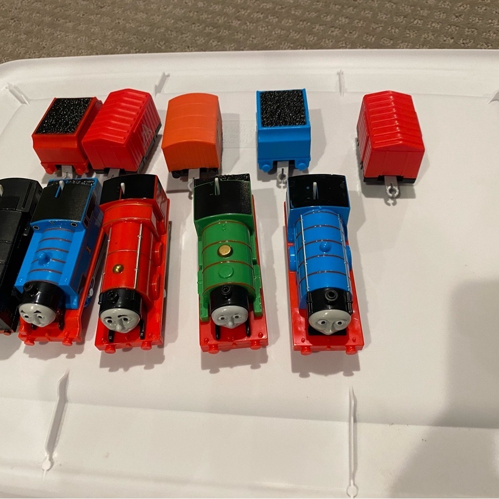 Thomas the train tracks and trains